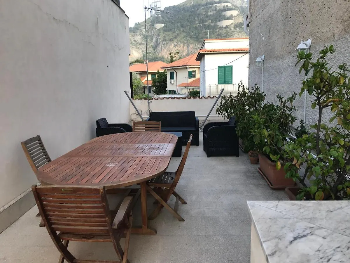 Apartment Appartamento Trilocale Mondello